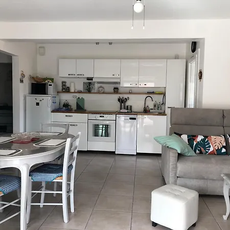 Agreable T2 1 A 4 Mn Clim Parking Wifi Apartment Saint-Mandrier-sur-Mer