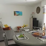 Petit Paradis A Mandrier 1 à 4 Mn Clim Parking Wifi Apartamento